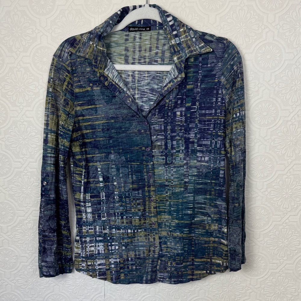 David‎ Cline XS Abstract Print Button Front Top Blue Lightweight Stretch Shirt